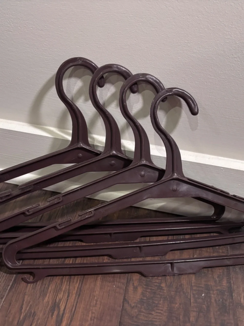 Lot of 11 Vintage Plastic Hangers Retro MCM Yellow Brown -7 are Thick Heavy Duty